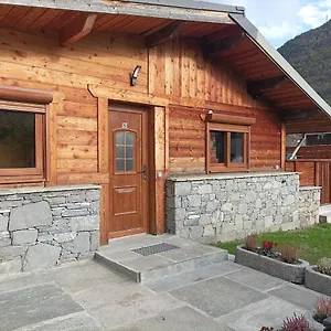 Joli Terrasse Et Jardinet Chalet